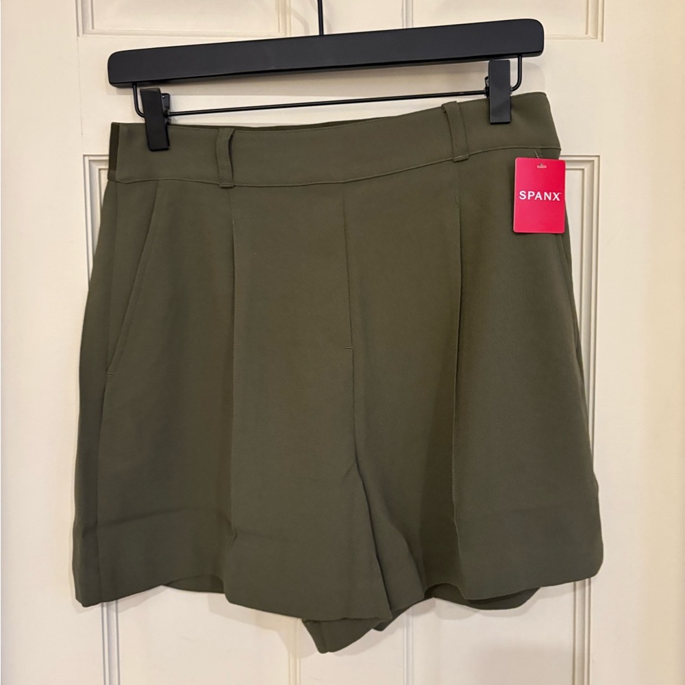 NEW Spanx Carefree Crepe Trouser Short- 6” in Midnight Olive Shorts